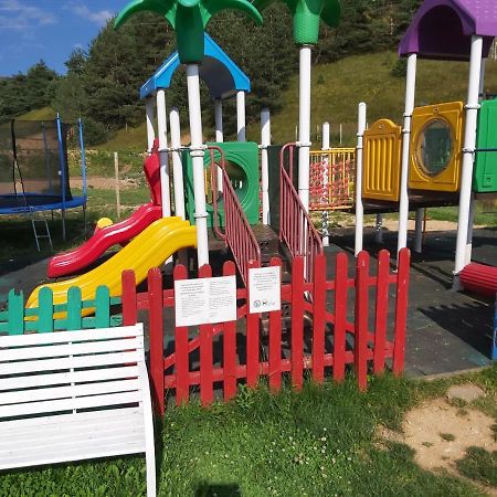 קופריבשטיצה Park Hotel Eagle Stone מראה חיצוני תמונה